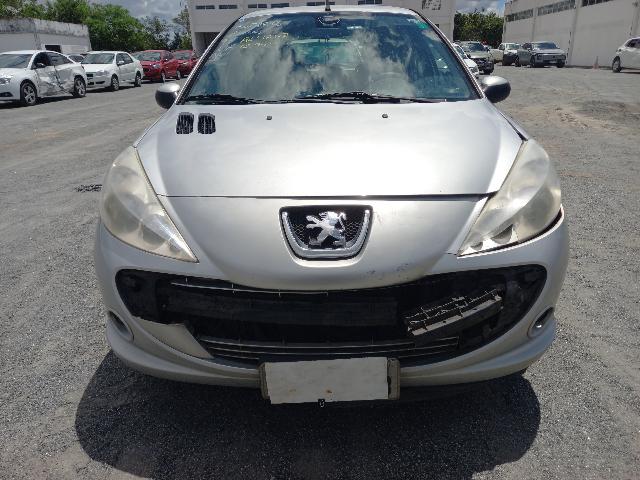 PEUGEOT 207HB XR S - 2012/2013 — foto 8 de 34