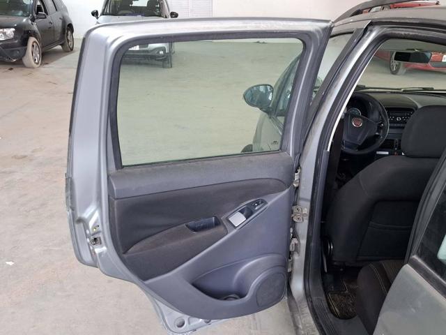 IDEA ESSENCE 1.6 16V FLEX - 2013/2013 — foto 14 de 26