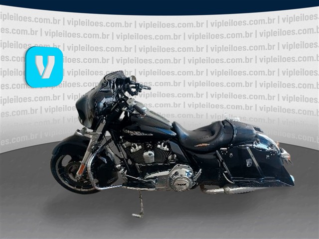 Harley-davidson FLHX 2013