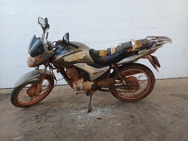 HONDA - CG150 TITAN MIX ES - leilão extrajudicial - TERESINA PI - lance mínimo R$ 2.200