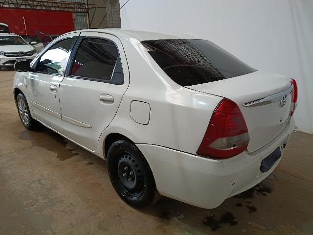TOYOTA ETIOS SD XLS - 2013/2013 — foto 4 de 33