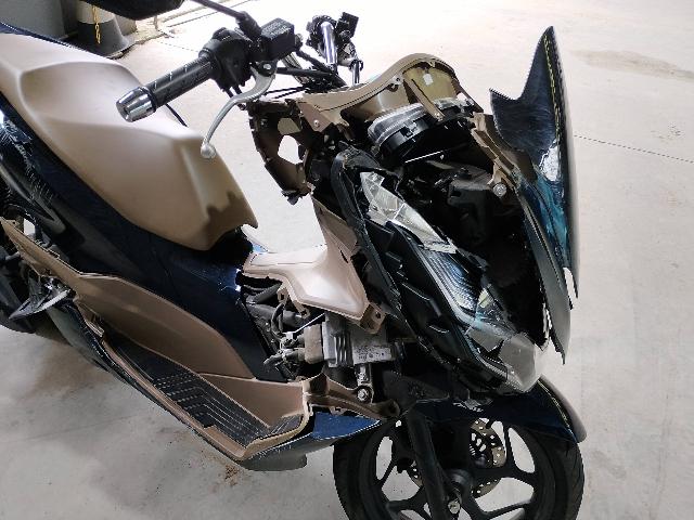 PCX 160 DLX - 2025/2025 — foto 17 de 19