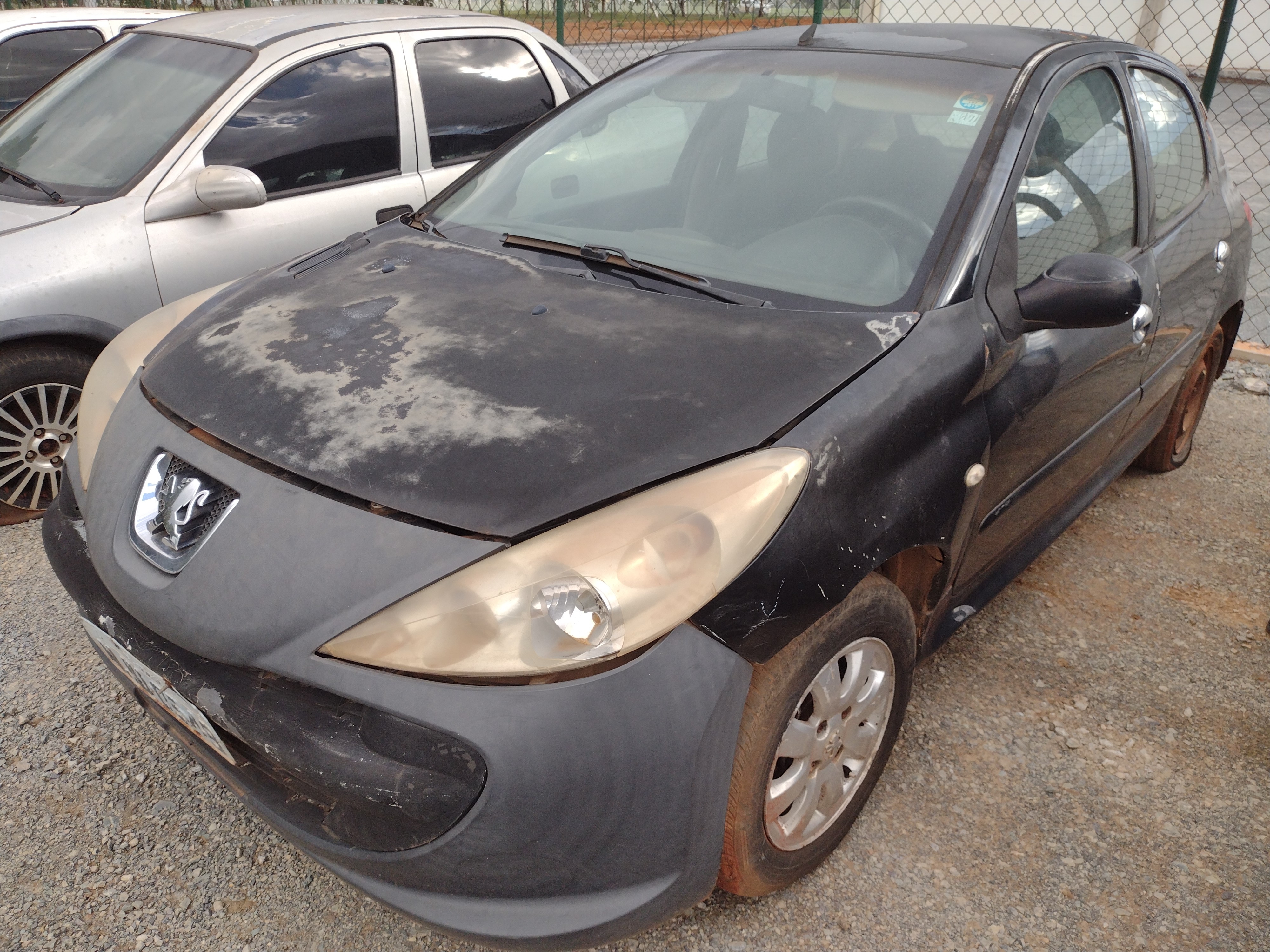 PEUGEOT - 207HB XR S - leilão extrajudicial - SAMAMBAIA DF - lance mínimo R$ 4.200