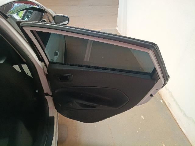 FORD FIESTA HA 1.5L S - 2013/2014 — foto 22 de 39