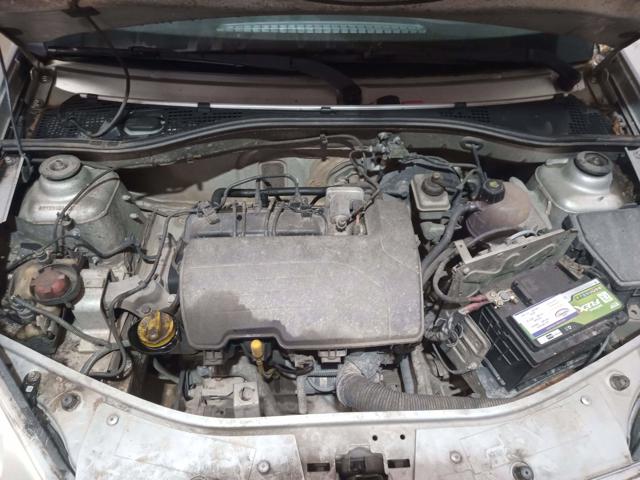 RENAULT SANDERO AUT1016V - 2009/2009 — foto 10 de 37