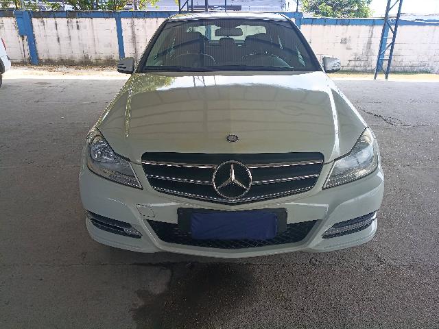 MERCEDES-BENZ C 180 CGI - 2012/2012 — foto 10 de 34
