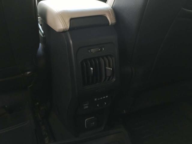 JEEP COMMANDER LIM TD380 - 2021/2022 — foto 21 de 40