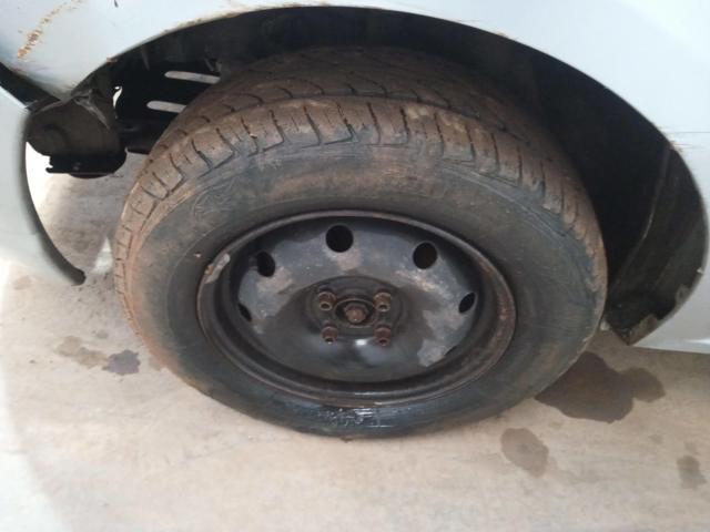 RENAULT SANDERO AUT1016V - 2009/2009 — foto 23 de 37
