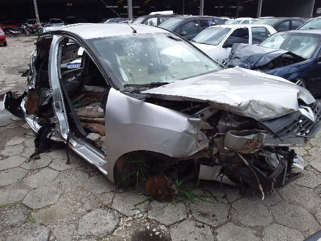 RENAULT SANDERO AUTH 10 - 2014/2015 — foto 4 de 4