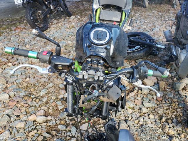 KAWASAKI Z650 - 2018/2018 — foto 11 de 15