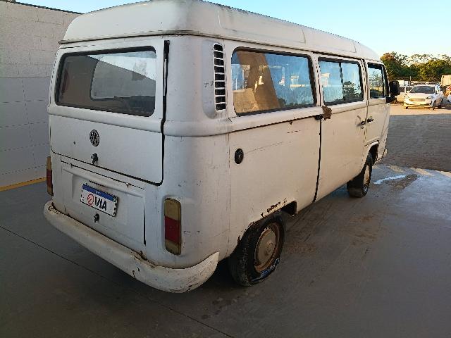 VOLKSWAGEN KOMBI - 2004/2005 — foto 4 de 23