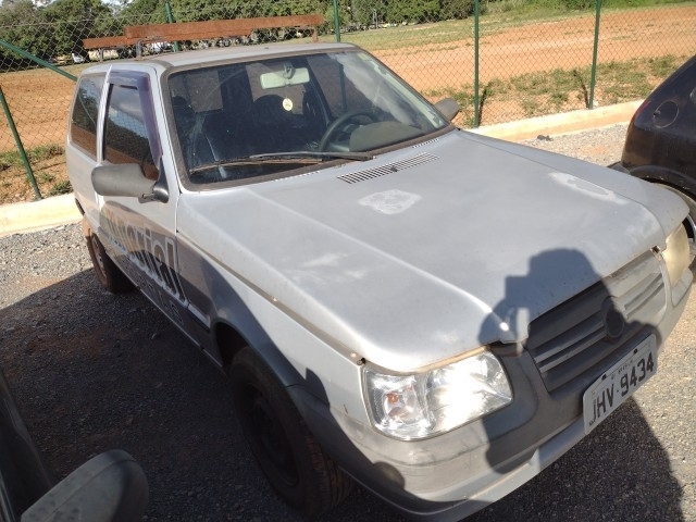 FIAT - UNO MILLE ECONOMY - leilão extrajudicial - SAMAMBAIA DF - lance mínimo R$ 8.000