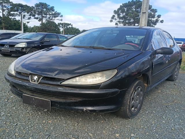 Peugeot 206 Selection 2001 em leilão