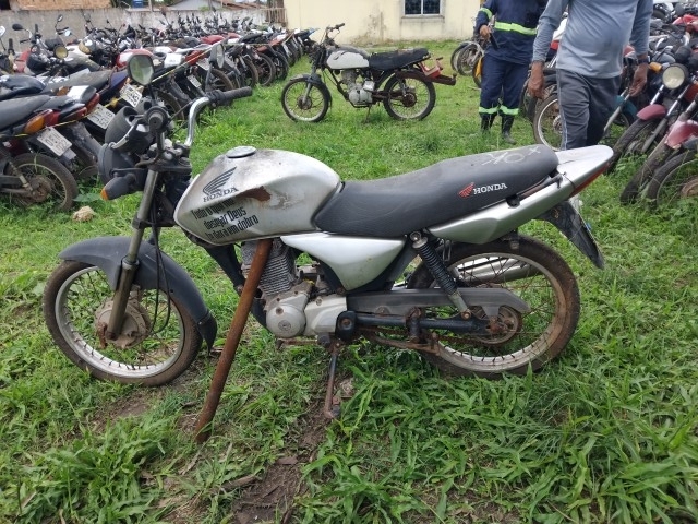 HONDA - CG 150 TITAN KS - leilão extrajudicial - CASTANHAL PA - lance mínimo R$ 3.584