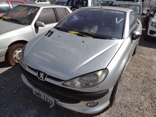 PEUGEOT - 206 COUPE CABR - leilão extrajudicial - SAMAMBAIA DF - lance mínimo R$ 15.100