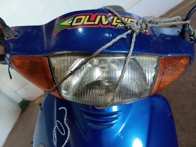 HONDA C100 BIZ - 2004/2004 — foto 8 de 13