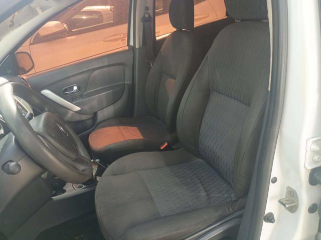 RENAULT SANDERO EXPR 10 - 2016/2017 — foto 11 de 37