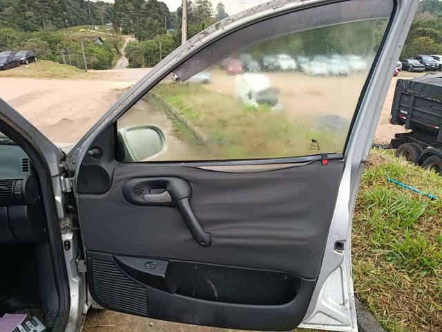 CHEVROLET CORSA CLASSIC - 2003/2003 — foto 13 de 21
