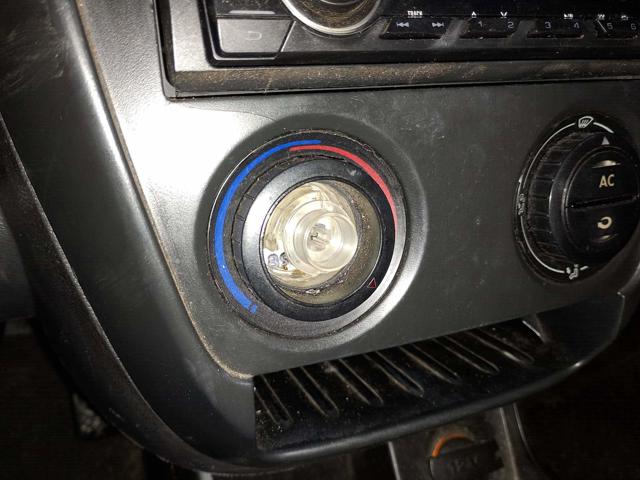 VOLKSWAGEN FOX 1.0 - 2008/2009 — foto 35 de 36