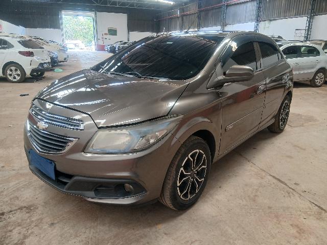 Chevrolet Onix 1.0MT LT 2014