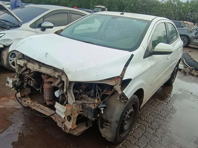 Chevrolet Onix 1.4MT LT 2013