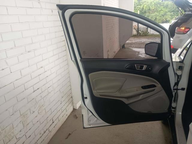 FORD ECOSPORT TIT AT 2.0 - 2014/2014 — foto 15 de 39