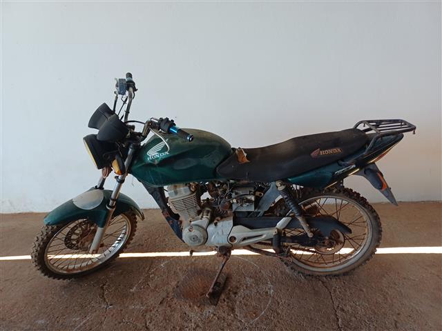 Honda CG 150 Titan ESD 2005 em leilão