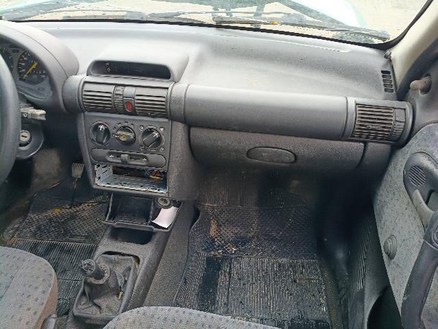 Foto 7 de 30: CORSA GLS - 1999/1999