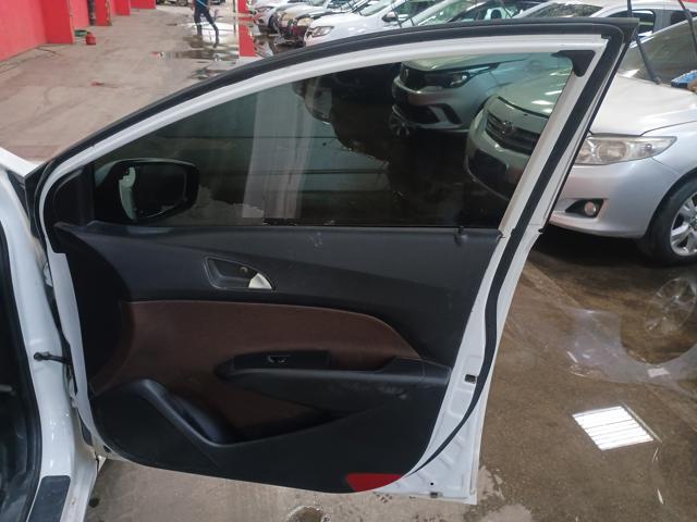 HYUNDAI HB20S 1.0M COMF - 2015/2016 — foto 14 de 40