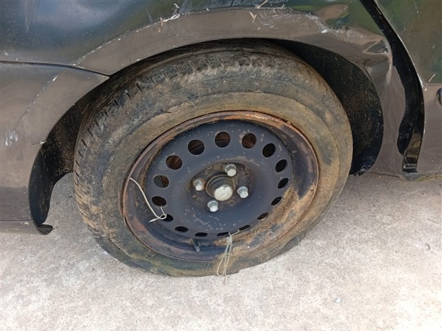 VOLKSWAGEN VOYAGE 1.0 - 2011/2012 — foto 16 de 19