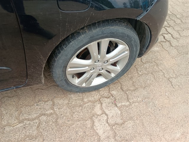 HONDA FIT EX FLEX - 2009/2009 — foto 28 de 33
