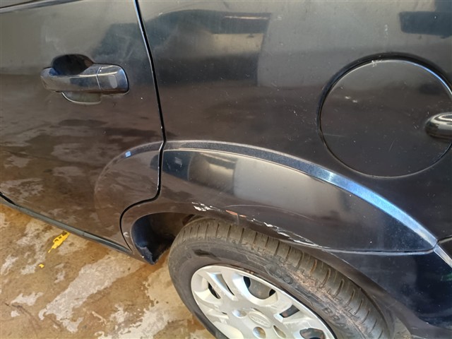 FORD FIESTA SEDAN1.6FLEX - 2012/2013 — foto 37 de 40