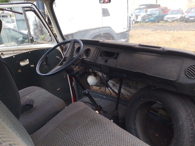 VOLKSWAGEN KOMBI - 1997/1997 — foto 12 de 22