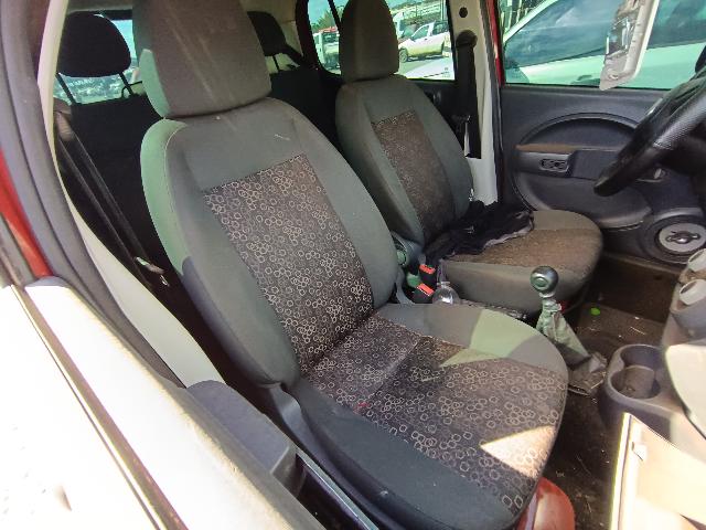FIAT UNO VIVACE 1.0 - 2011/2011 — foto 5 de 5