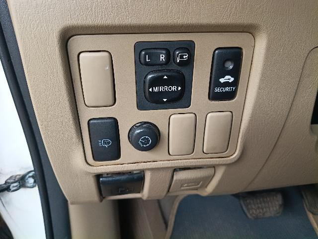 TOYOTA HILUXSW4 SRV4X4 - 2014/2014 — foto 24 de 40