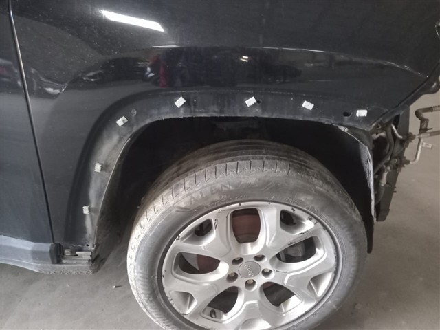 JEEP COMPASS LONGITUDE D - 2018/2018 — foto 18 de 40