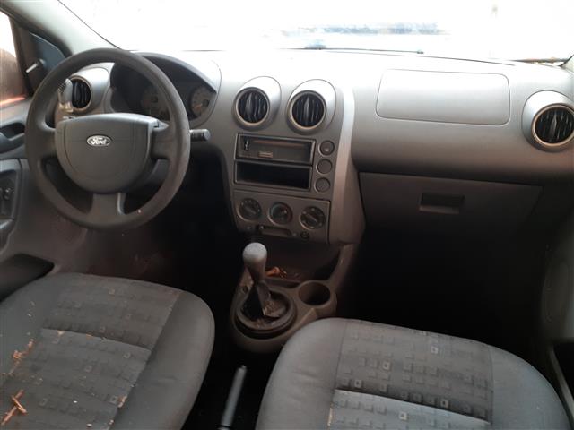 FORD FIESTA - 2003/2003 — foto 5 de 20