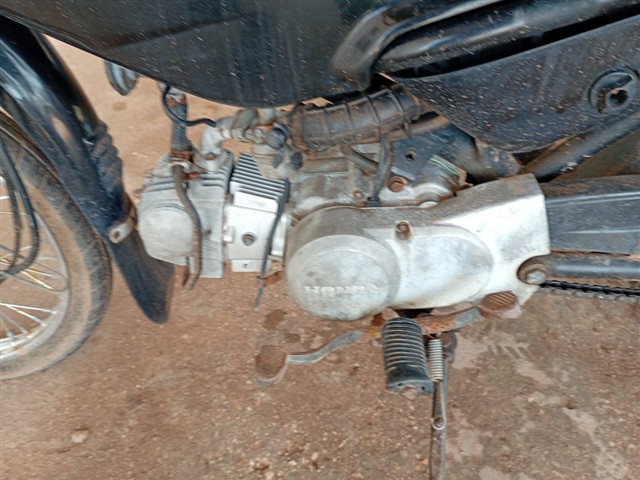 HONDA POP100 - 2011/2012 — foto 11 de 12