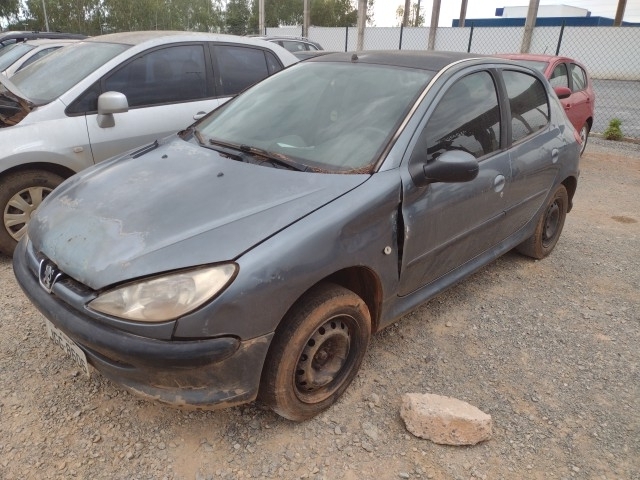 PEUGEOT - 206 14 PRESENC - leilão extrajudicial - SAMAMBAIA DF - lance mínimo R$ 2.900