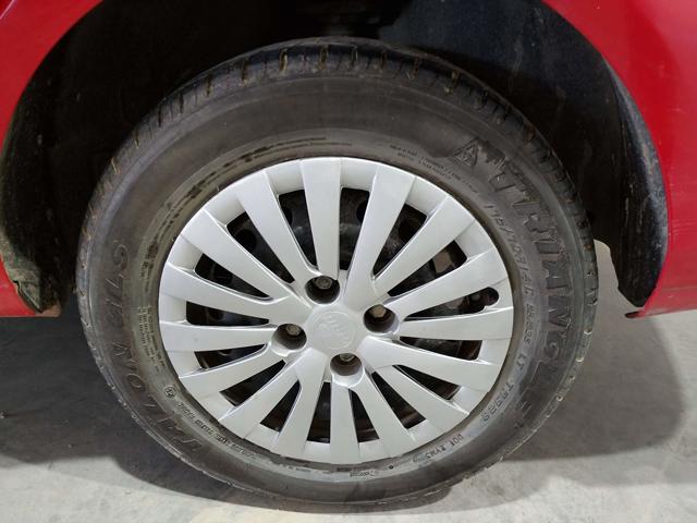 VOLKSWAGEN NOVO VOYAGE 1.0 - 2013/2014 — foto 22 de 31