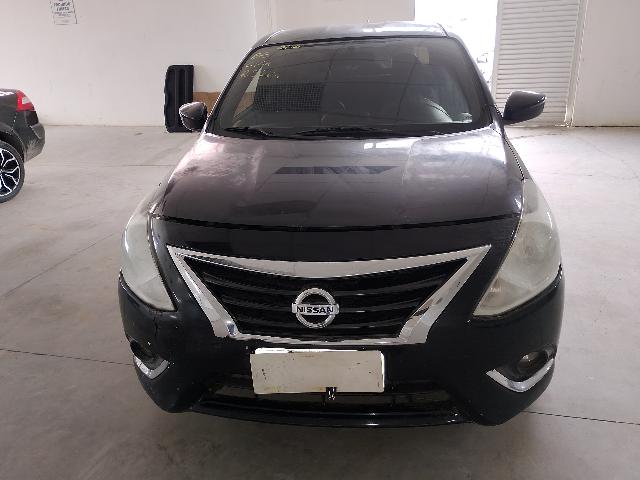Foto 8 de 44: VERSA 16 UNIQUE - 2015/2016