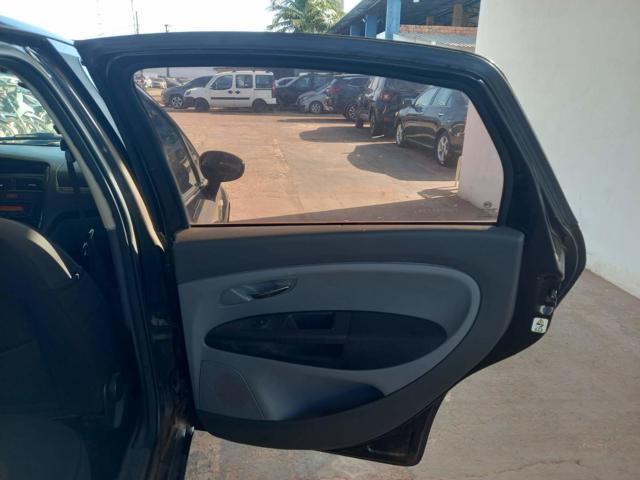 FIAT LINEA ESSENCE DUAL - 2012/2013 — foto 17 de 28