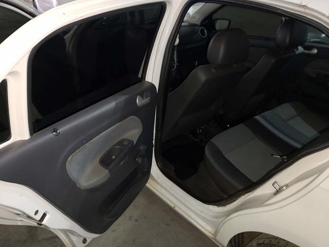 VOLKSWAGEN GOL 1.0 - 2011/2011 — foto 15 de 34