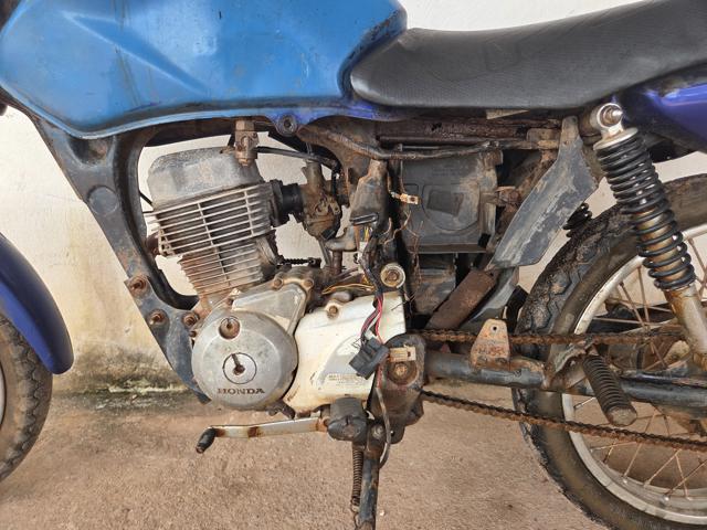HONDA CG 150 TITAN KS - 2005/2005 — foto 12 de 13