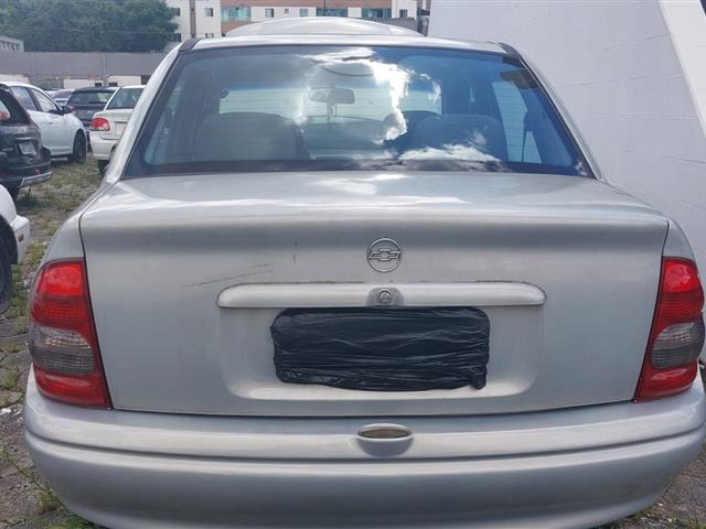 Foto 21 de 25: CORSA MILENIUM - 2001/2002