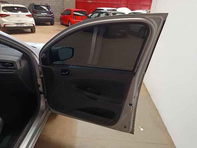 Foto 17 de 38: VOYAGE 1.0L MC4 - 2019/2020