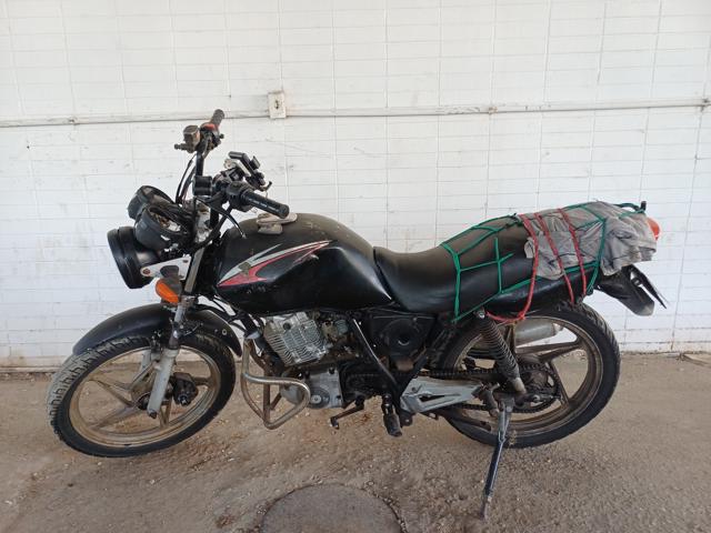 Suzuki En125 YES 2008 em leilão — PI