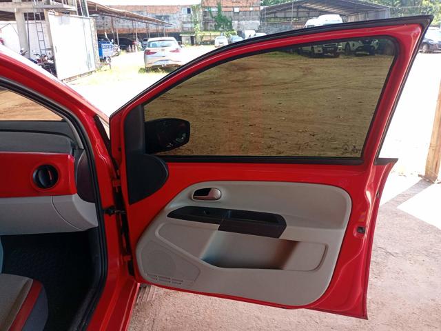 VOLKSWAGEN UP HIGH MA - 2013/2014 — foto 15 de 34