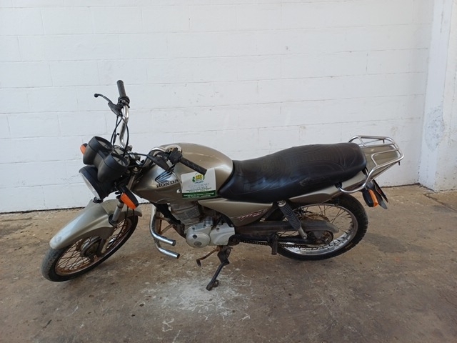 HONDA - CG 150 TITAN KS - leilão extrajudicial - TERESINA PI - lance mínimo R$ 2.300