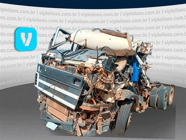 SCANIA R124 LA4X2NA 400 -